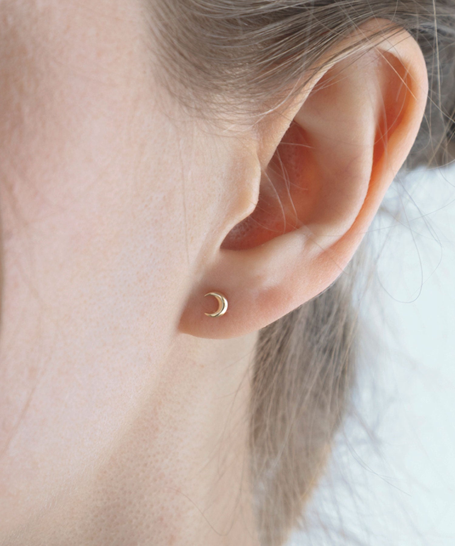 【web限定】[K10]クレセントフェリスピアス