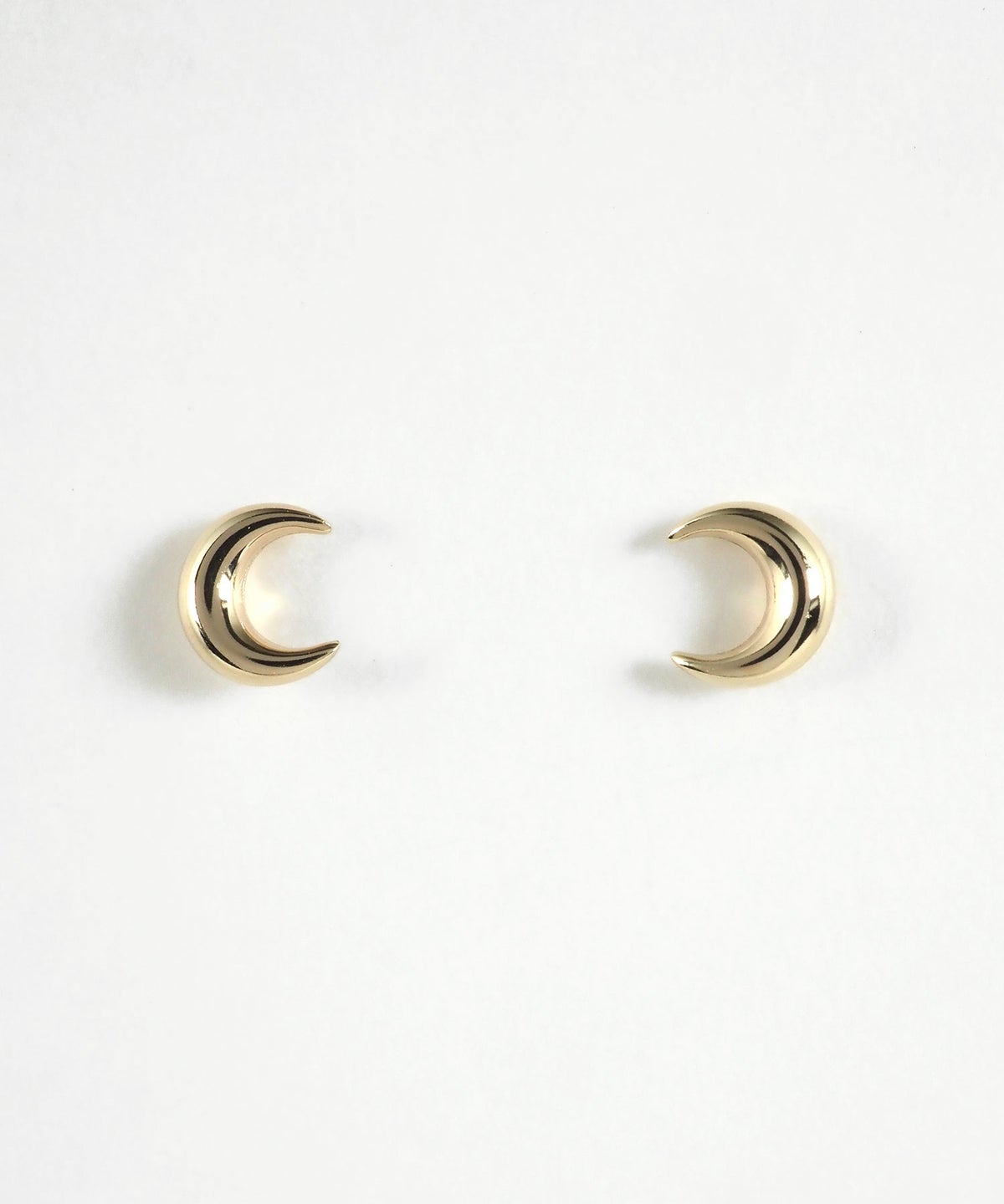 【web限定】[K10]クレセントフェリスピアス