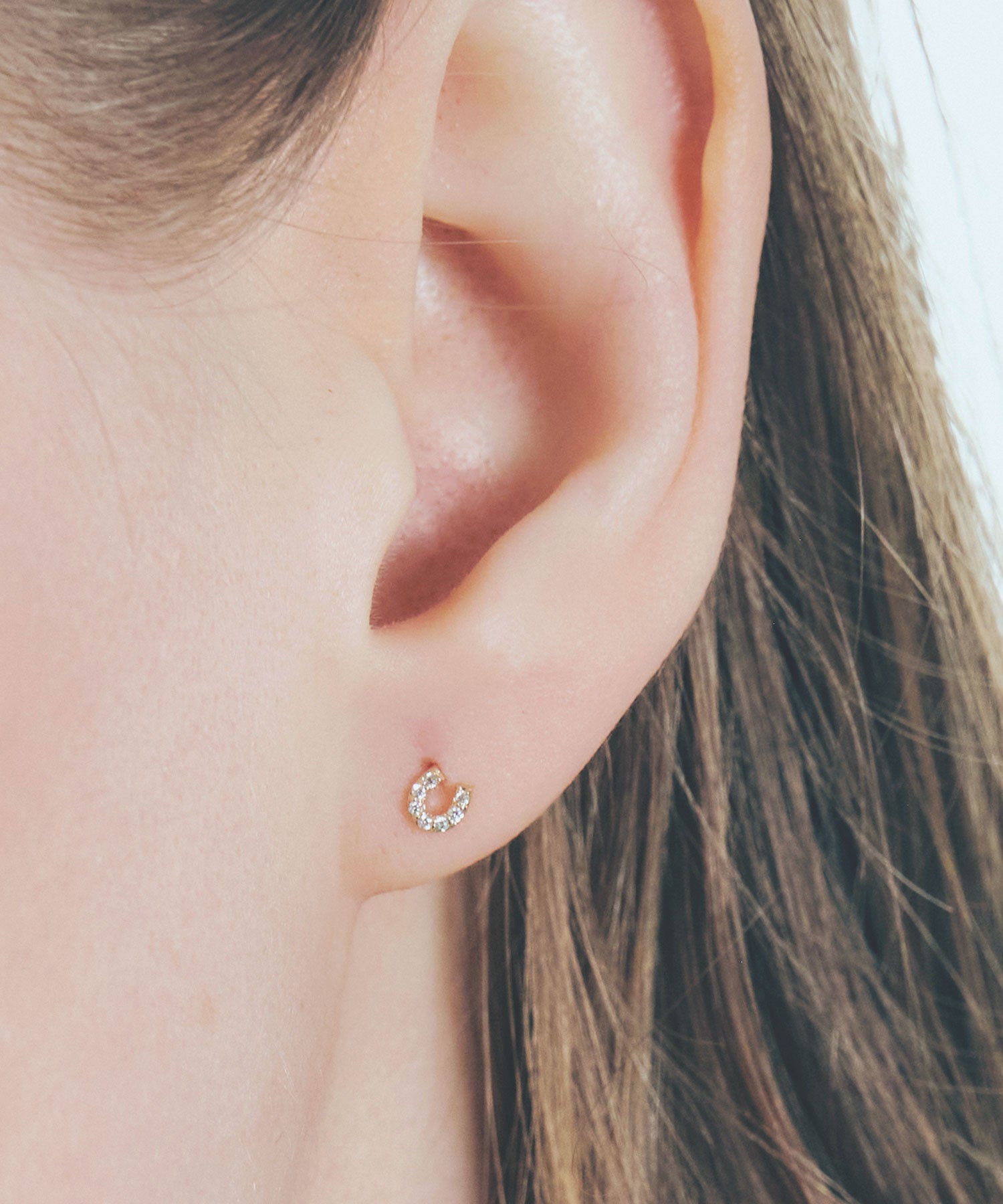 【web限定】[K10]パヴェホースシューダイヤモンドピアス