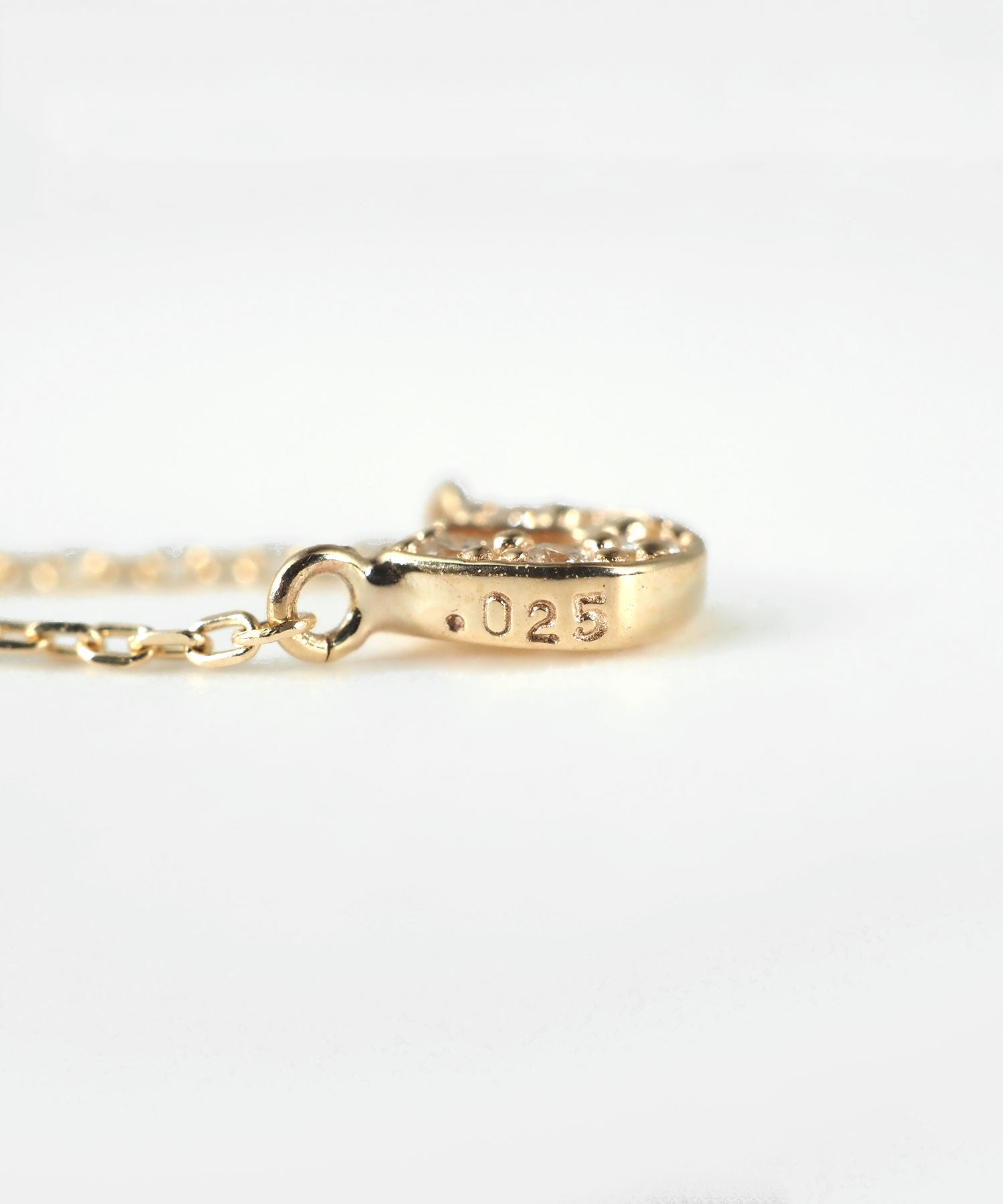 【web限定】[K10]アーバンパヴェホースシューダイヤモンドプチペンダント