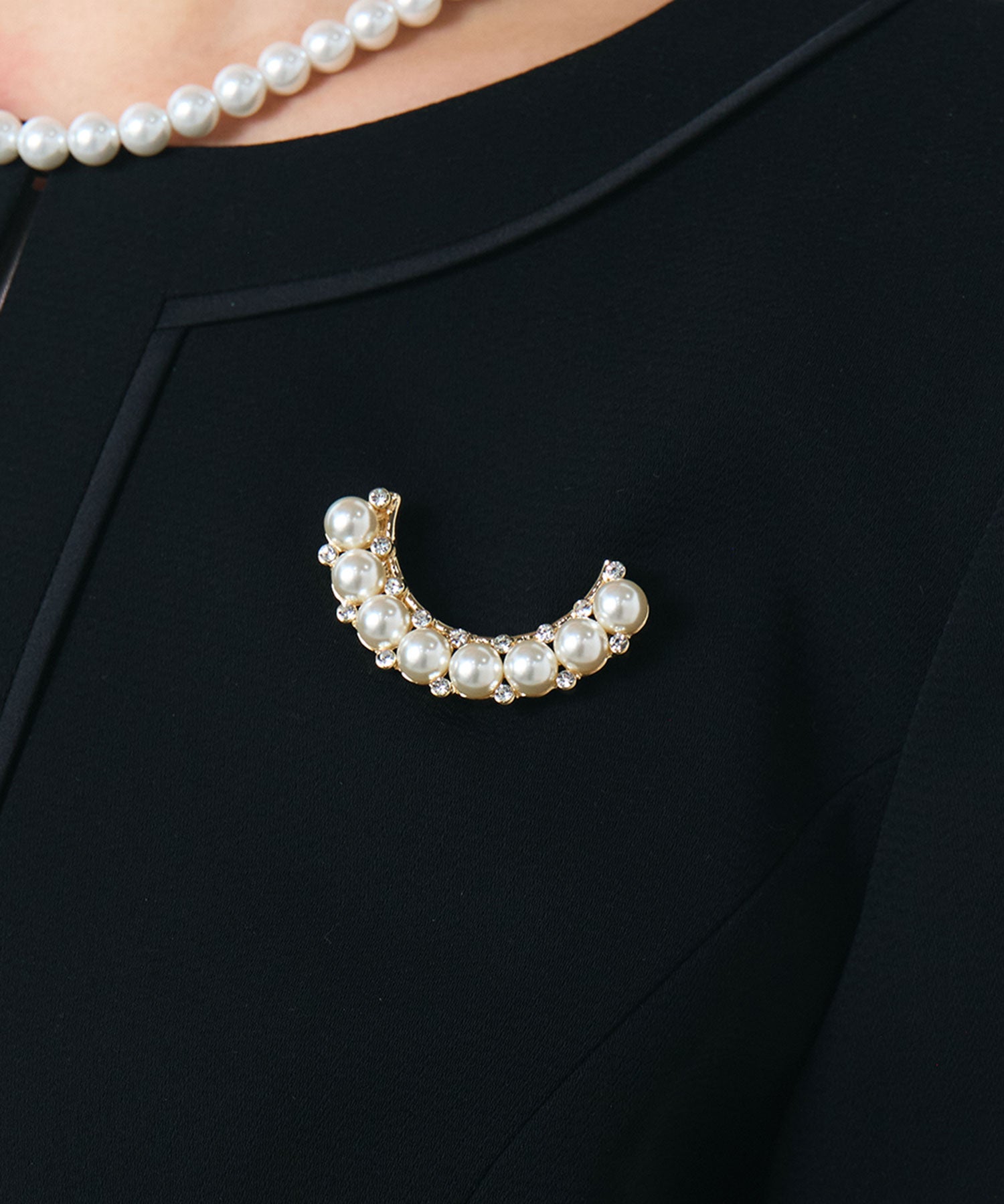 アルクパールマグネットブローチ