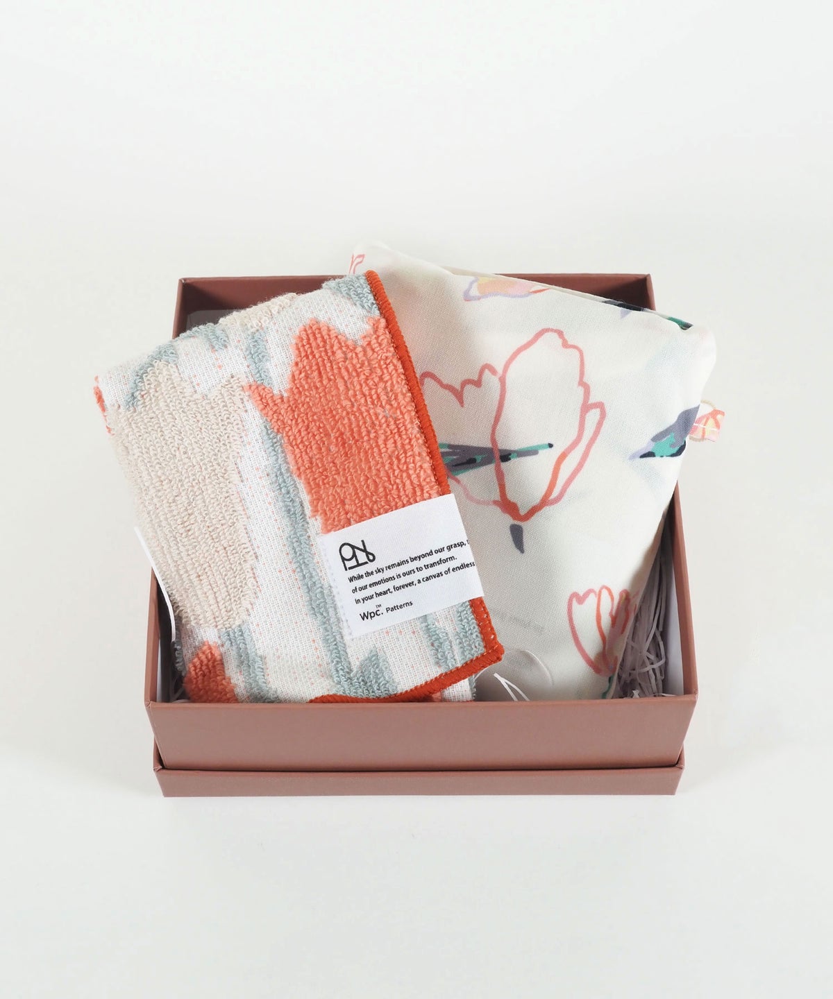 フラワーパターンハンカチ＆トートバッグギフトセット