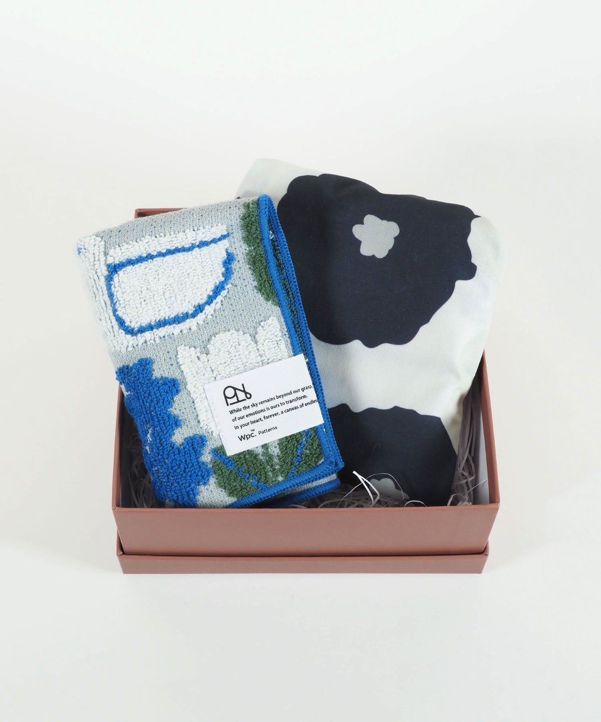 フラワーパターンハンカチ＆トートバッグギフトセット