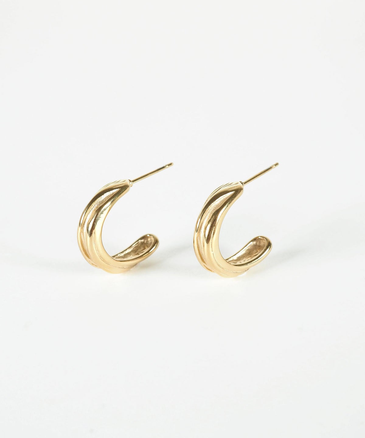 リブフープステンレスポストピアス【MUK lucenzio】