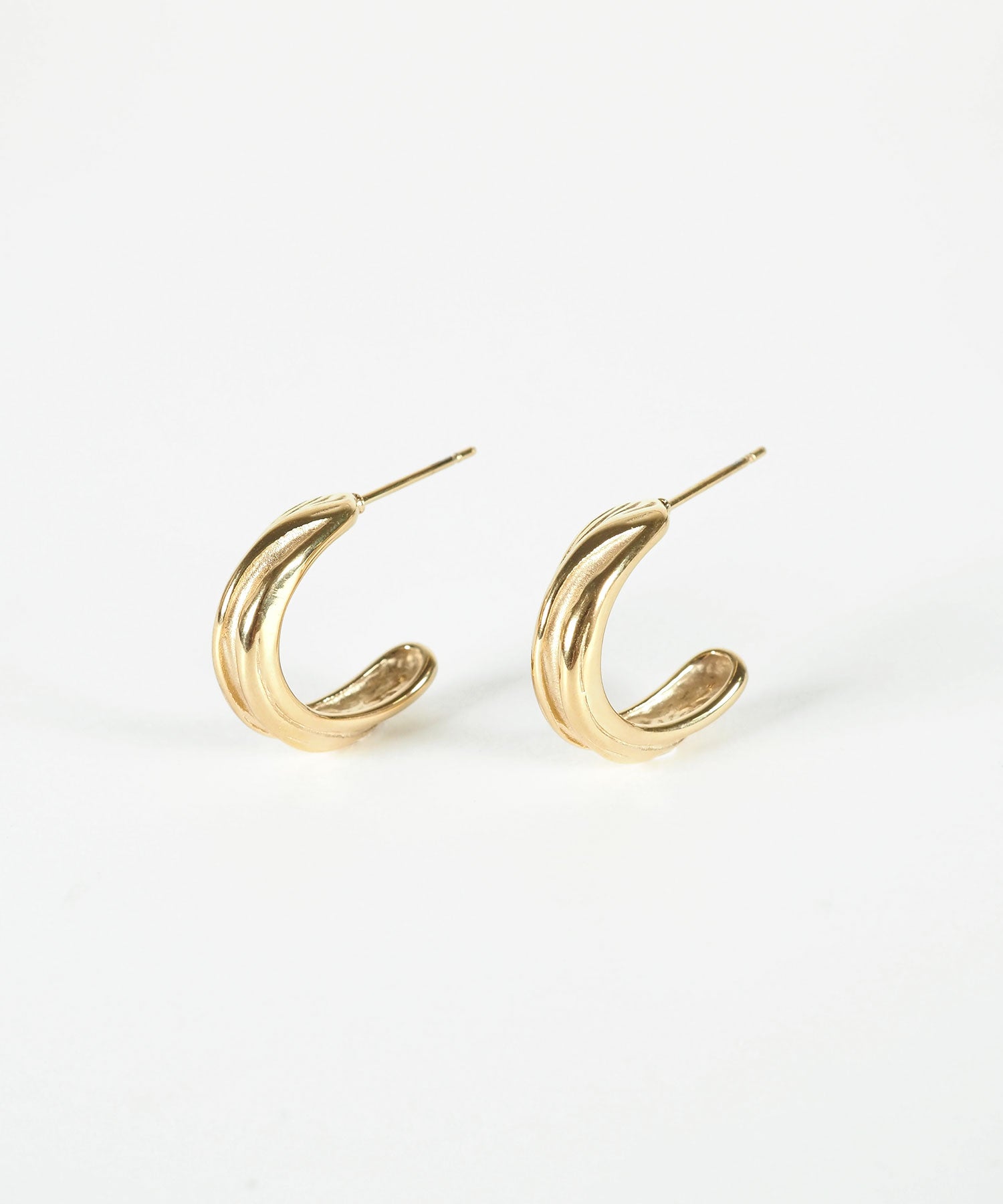 リブフープステンレスポストピアス【MUK lucenzio】