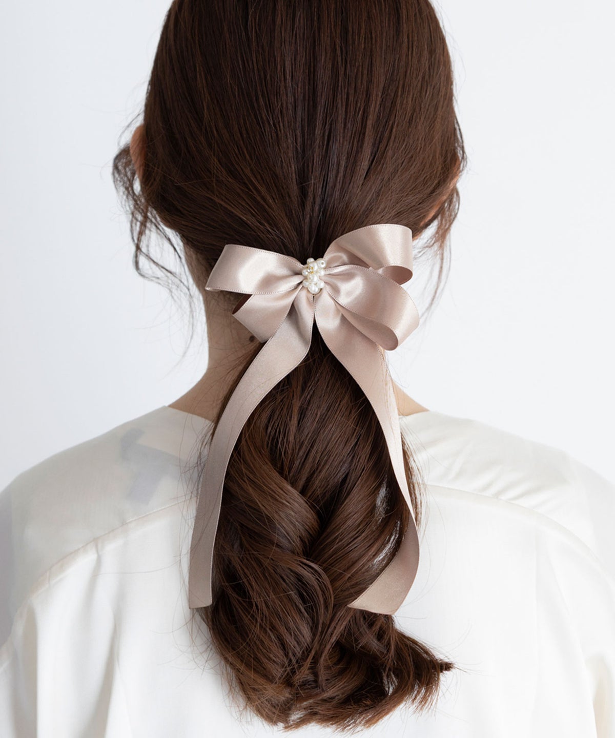 パールサテンロングリボンポニーフック