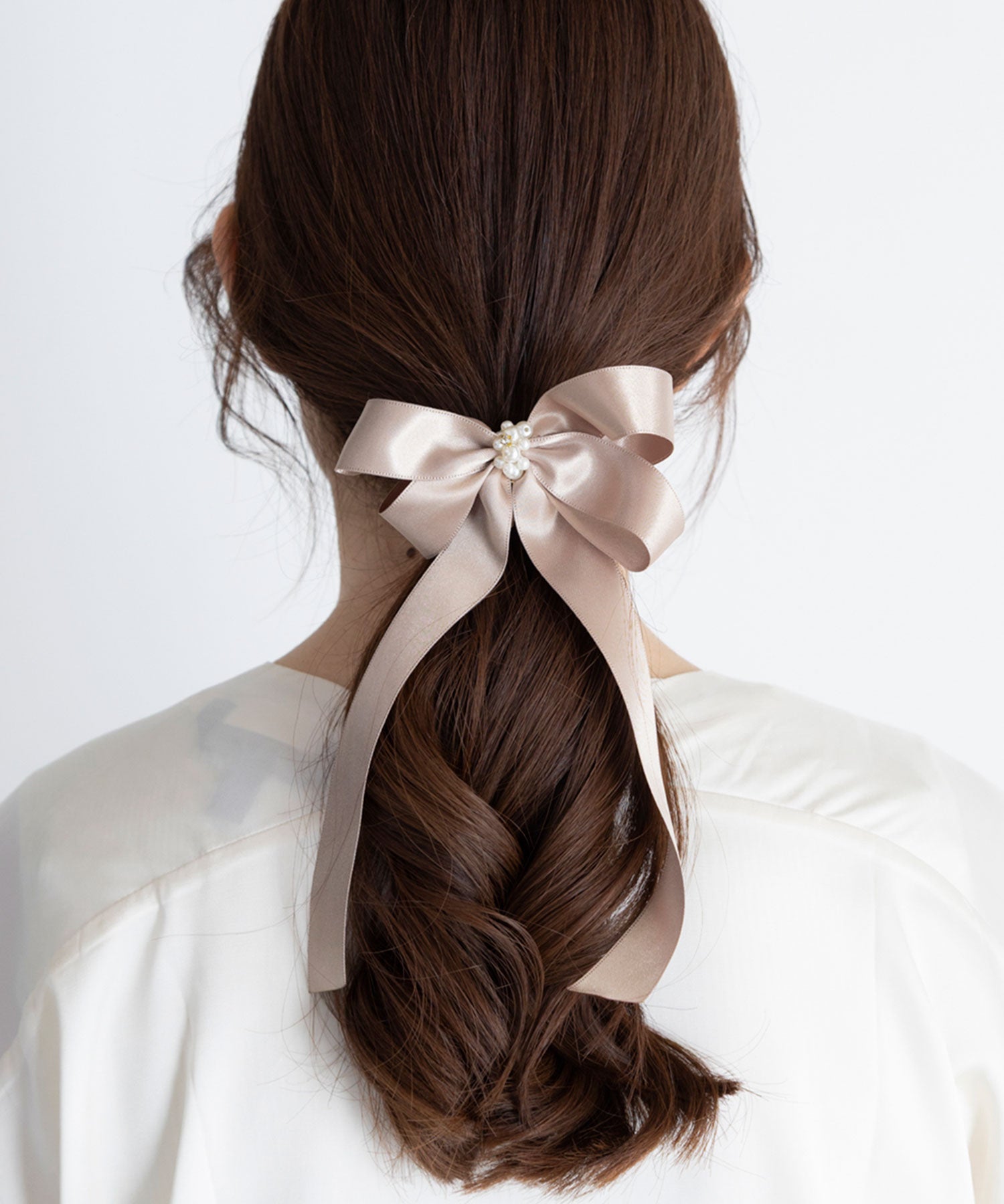 パールサテンロングリボンポニーフック