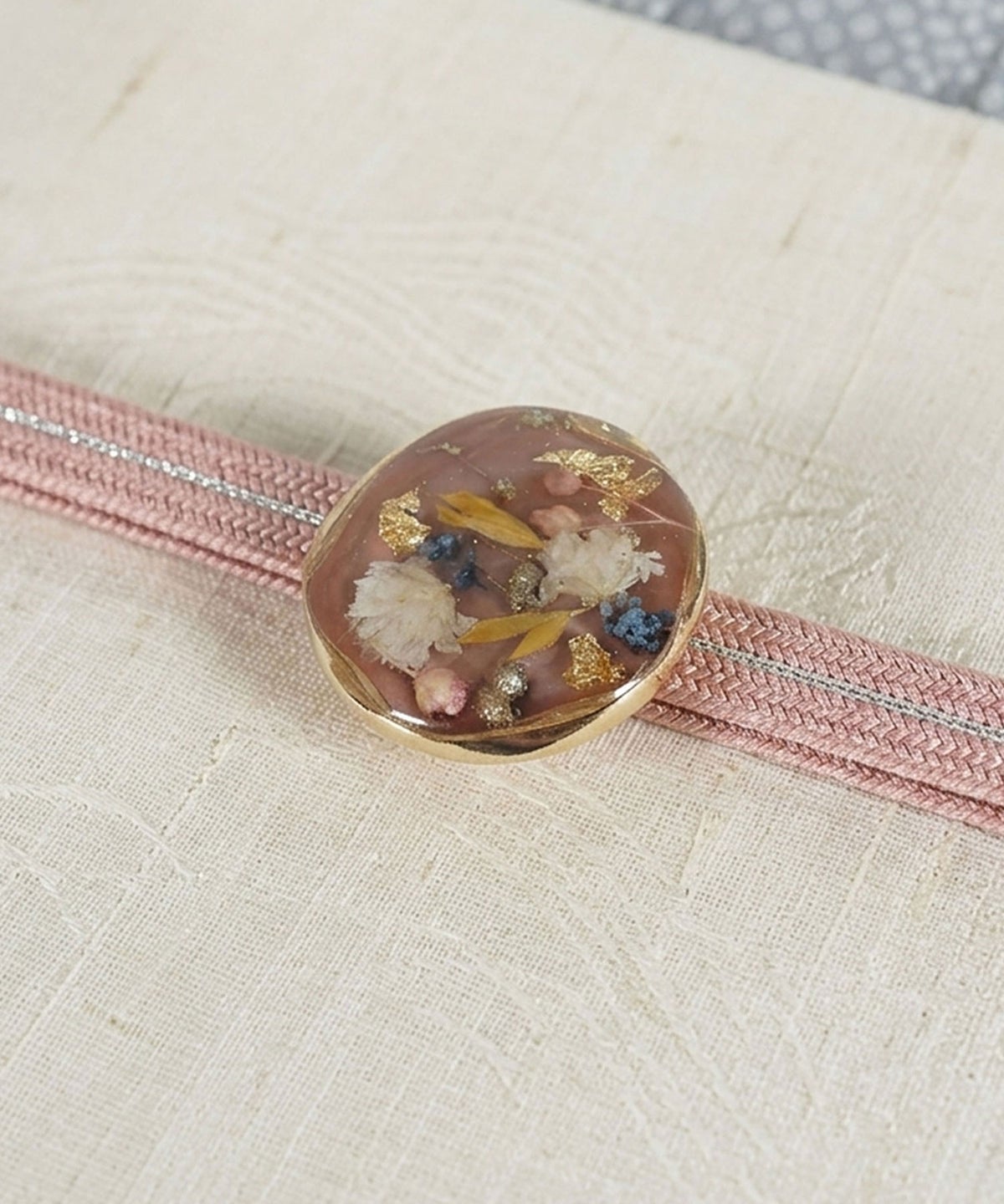 金彩ボタニカル帯留め