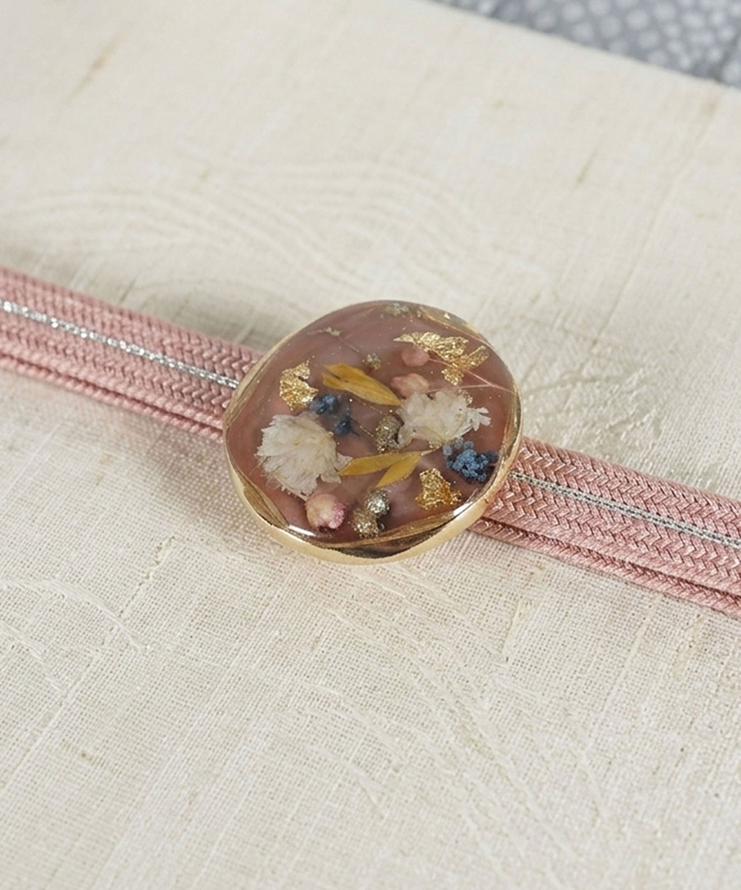 金彩ボタニカル帯留め