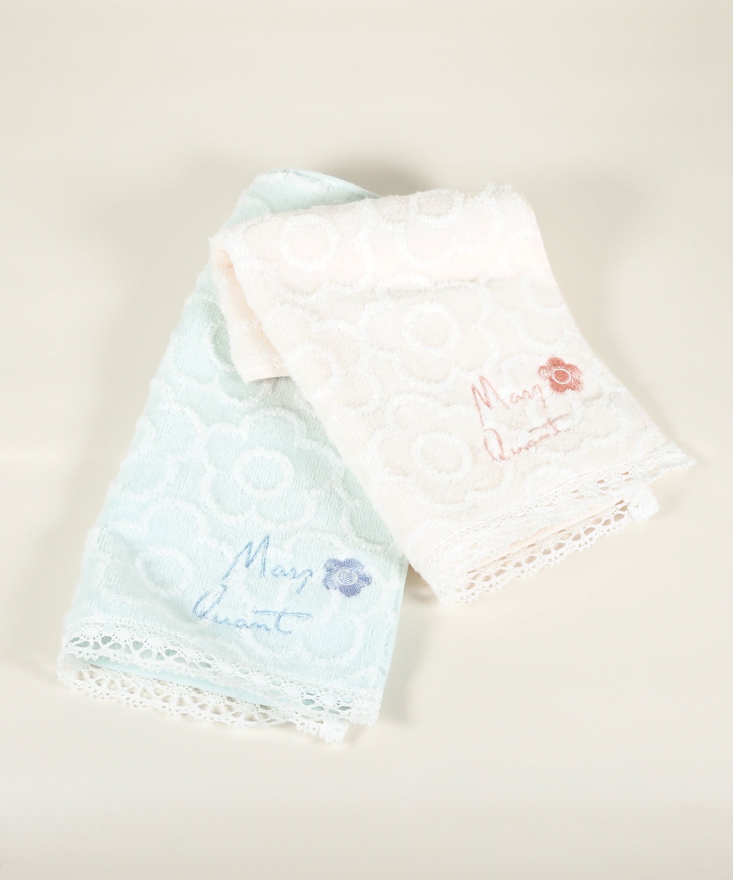 マリークワントレース付きタオルハンカチ