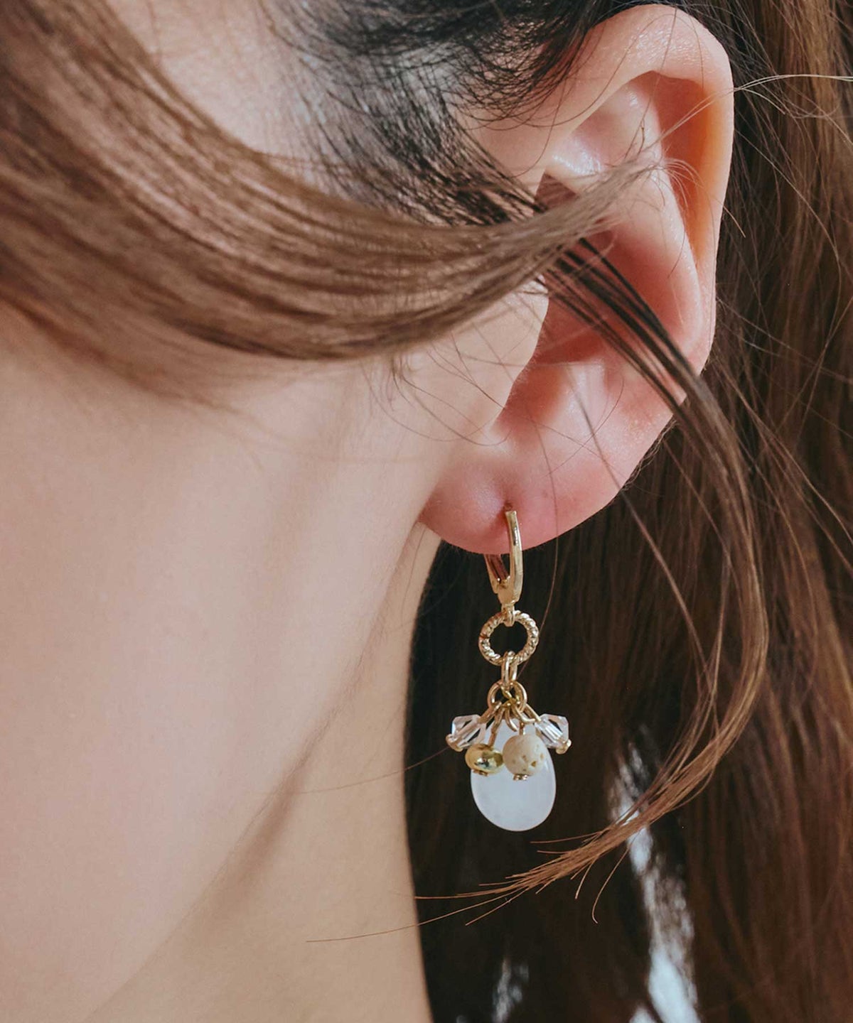 アースカラービーズドロップワンタッチピアス
