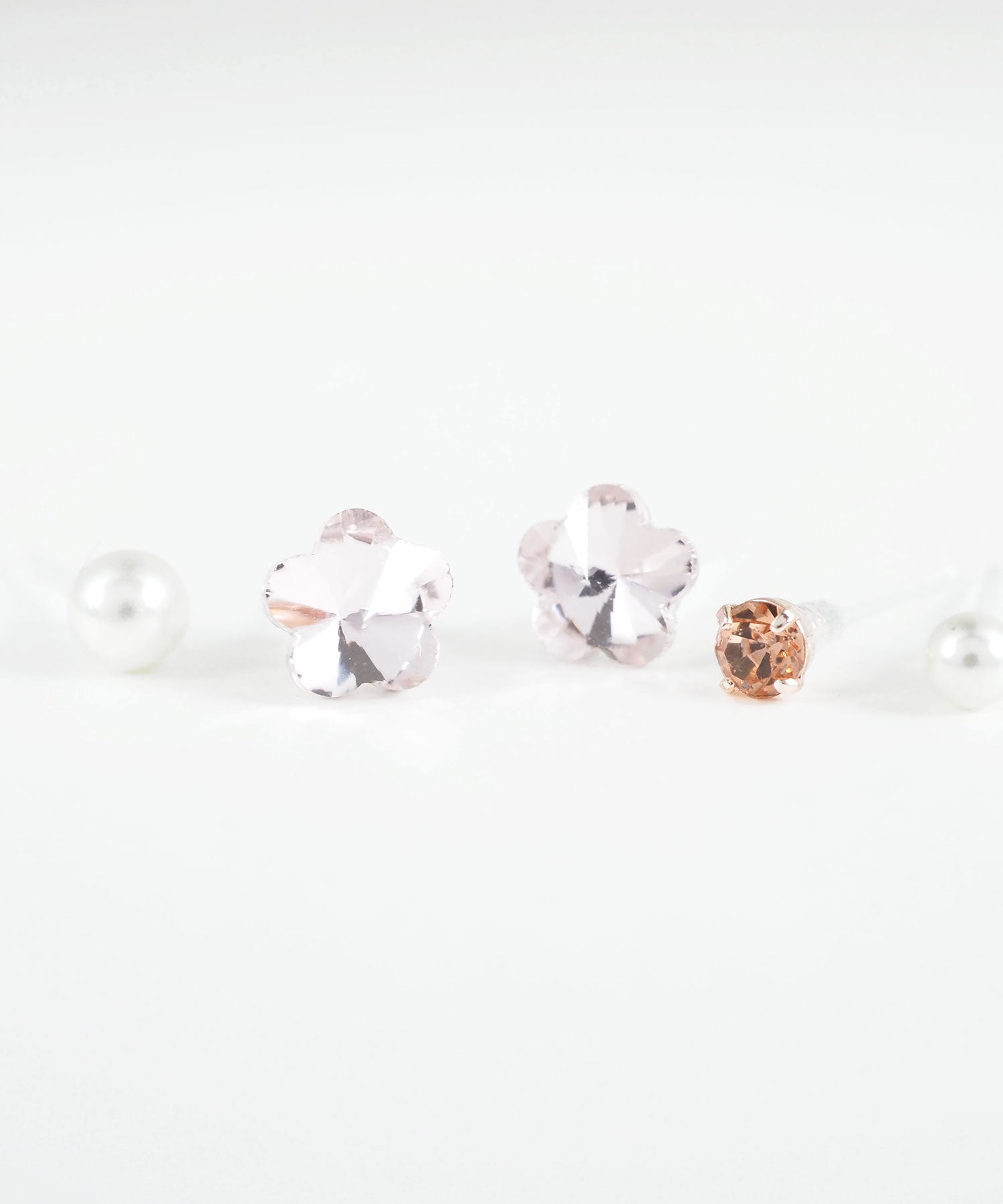 樹脂ポストピアス の通販| 【公式】MUK ONLINE SHOP｜人気アクセサリー