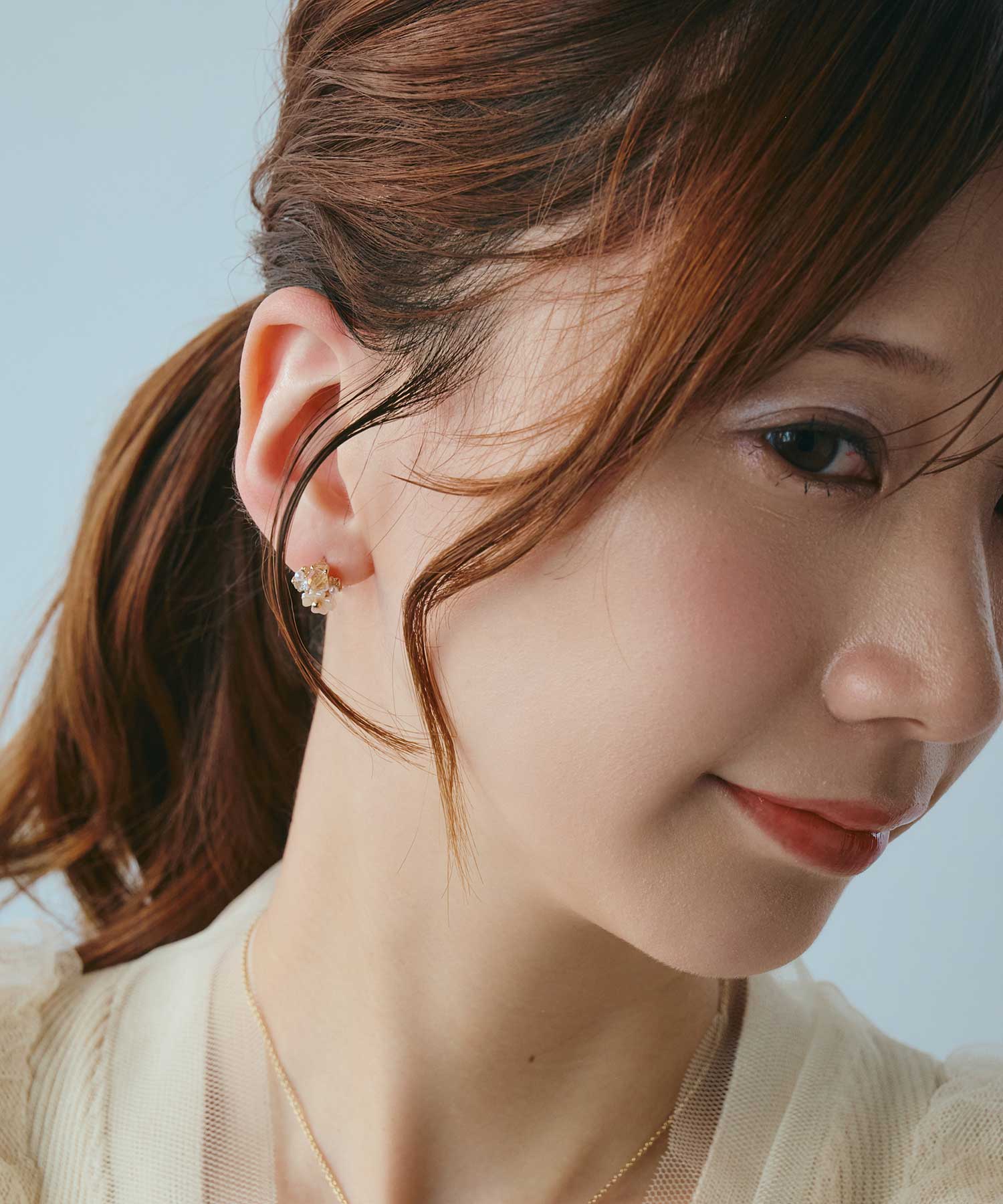 ノーブルフラワービジューチタンポストピアス
