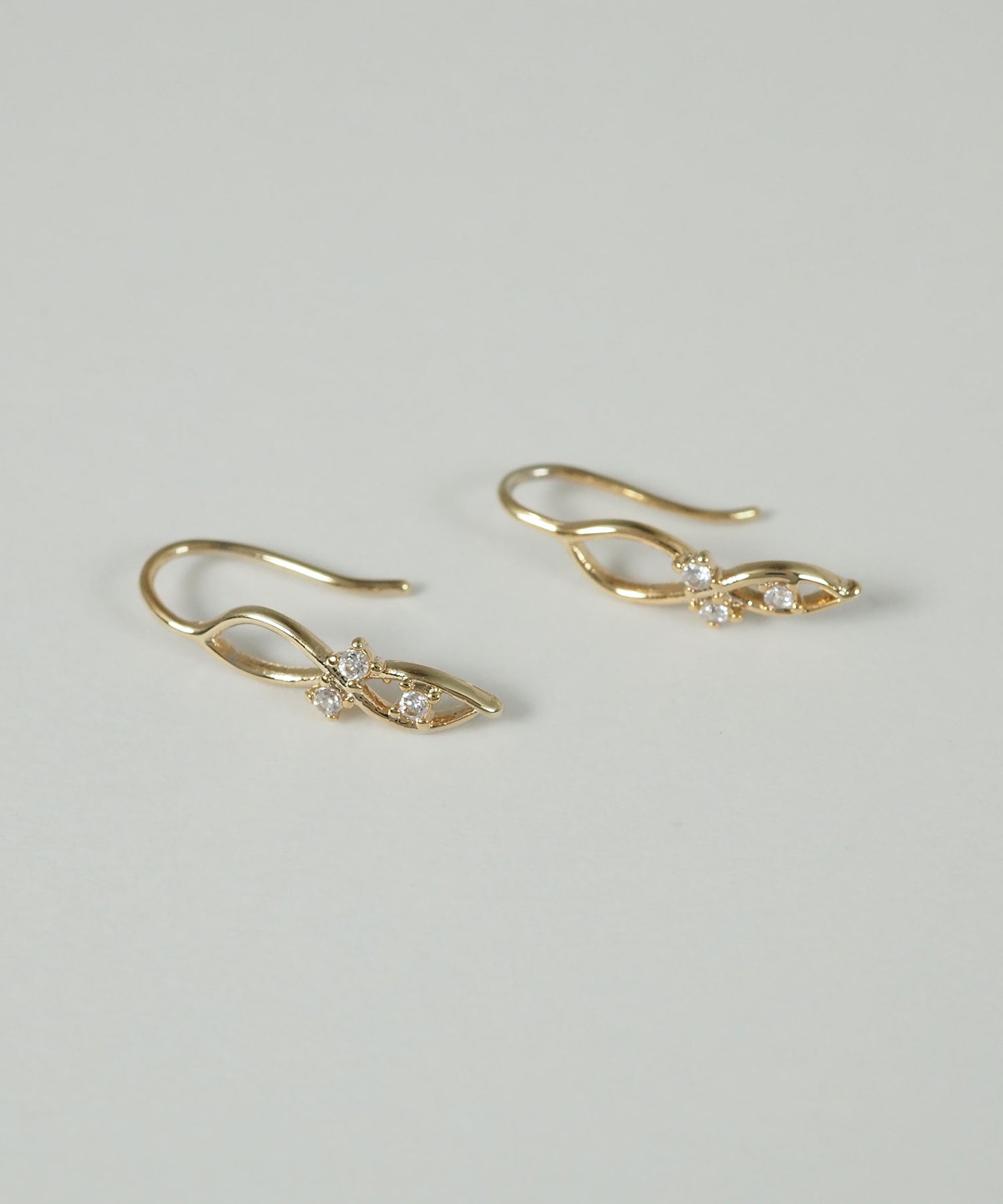エターナルトリオフックピアス