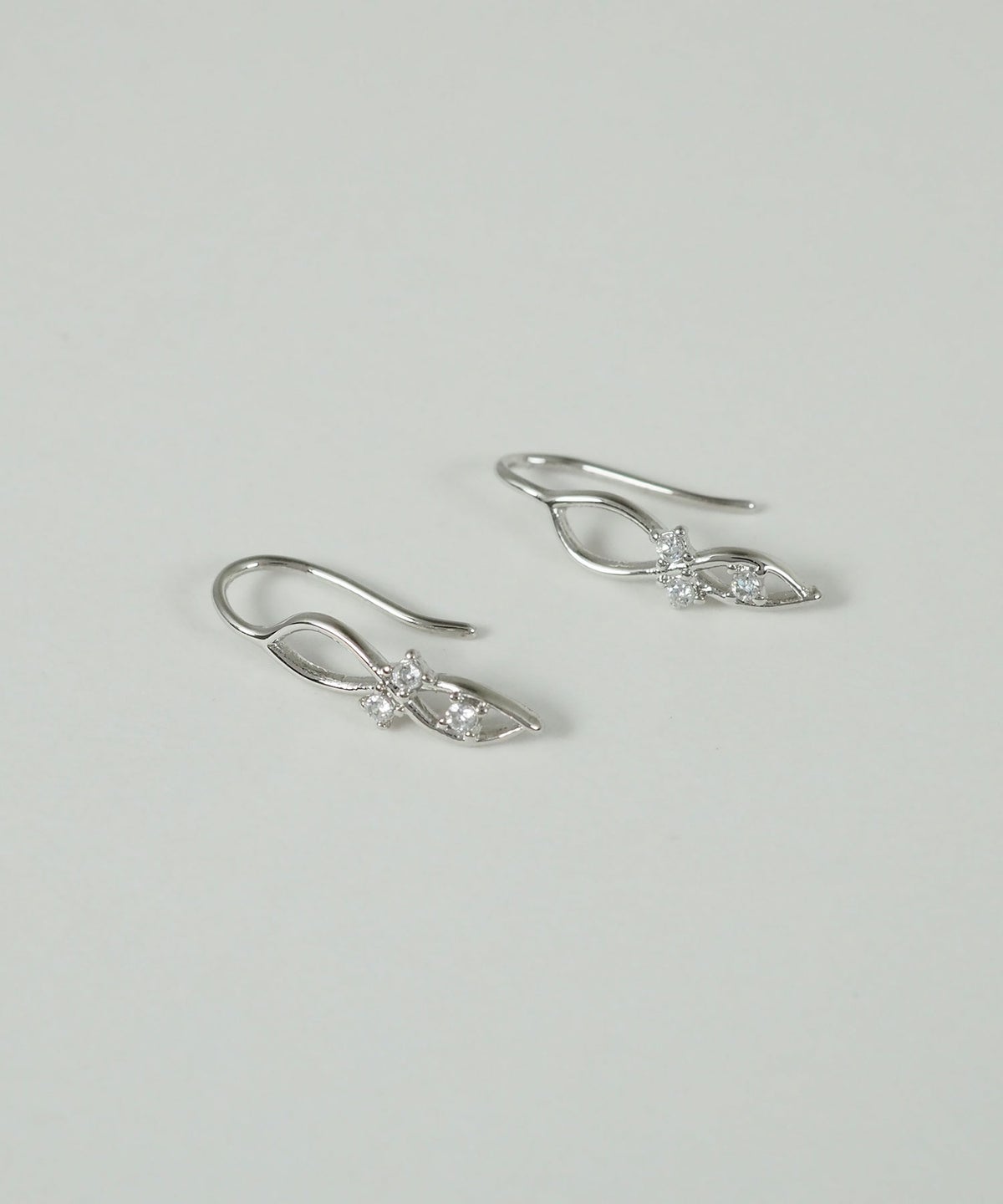 エターナルトリオフックピアス