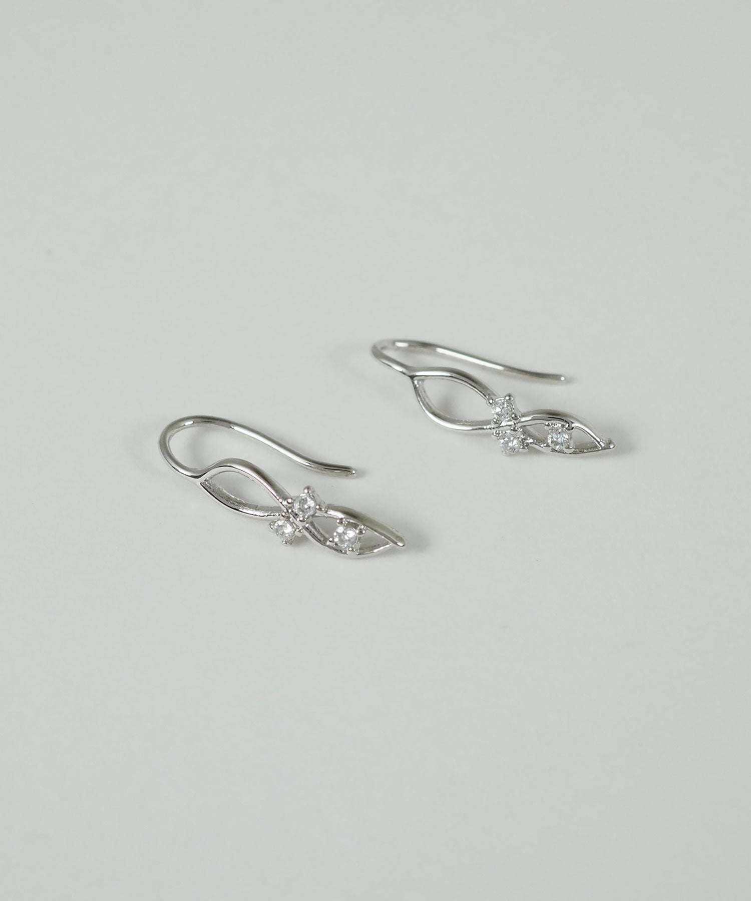 エターナルトリオフックピアス