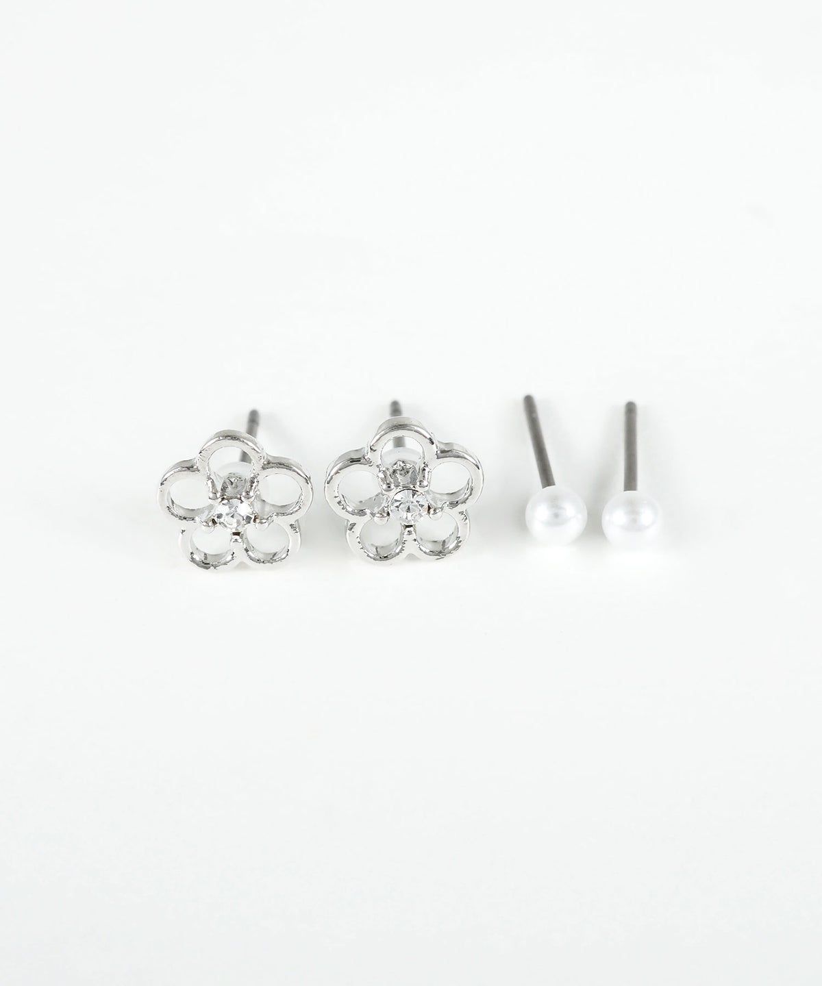 フラワーパールピュアチタンポストセットピアス