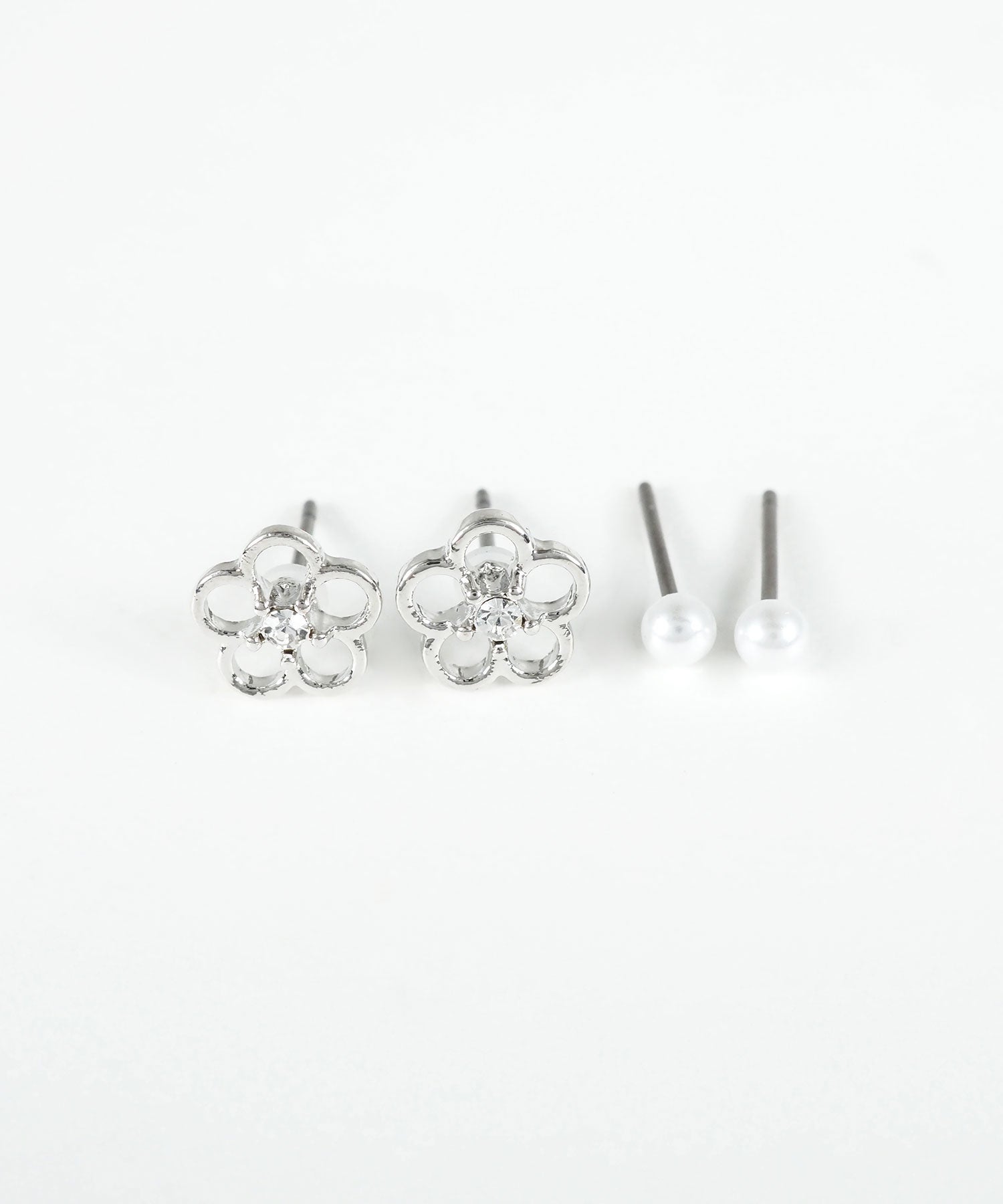 フラワーパールピュアチタンポストセットピアス
