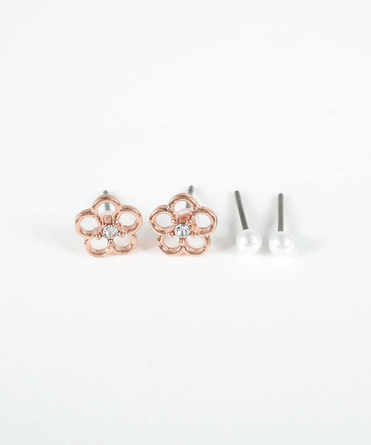 フラワーパールピュアチタンポストセットピアス