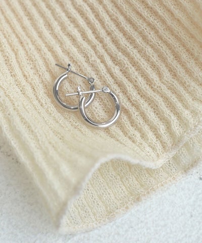 ピアス