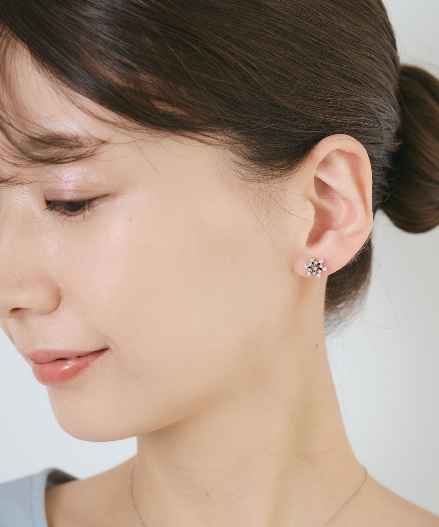 エトワールブルースノーチタンポストピアス | 【公式】MUK ONLINE SHOP