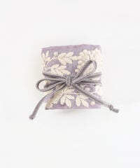 フラワー刺繍リボンフック付きシュフィー【Zoule】